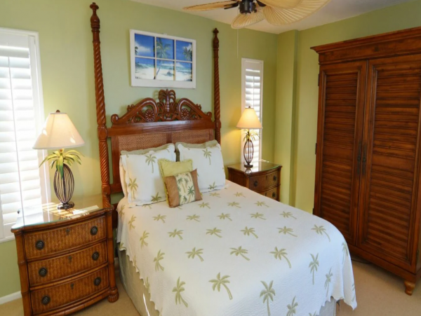 Lovely Punta Rassa 2 Bedroom Condo