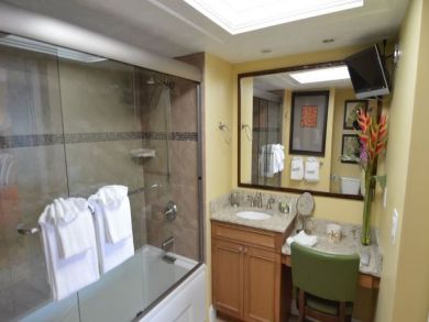 Two Bedroom Bay View Vacation Rentals in Fort Myers