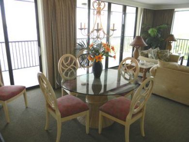 Dining area seats six with gulf view