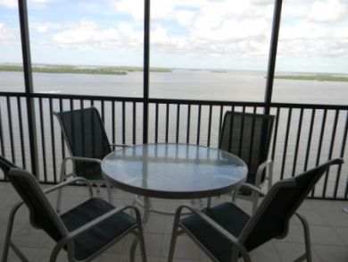 Screened balcony