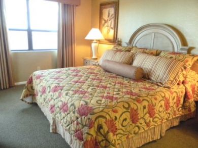 King bed in the master bedroom