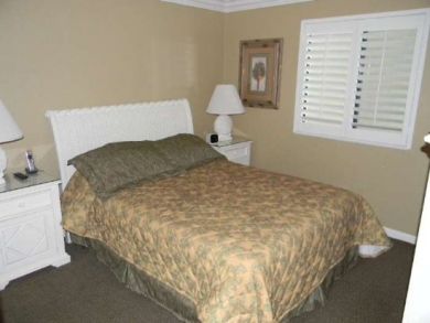 Bedroom with queen bed