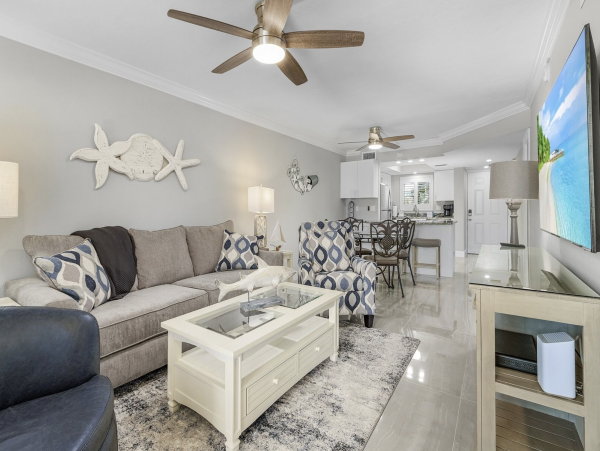 Fort Myers Beach Vacation Rental | 2-Bedroom Condo with Pool & Gulf Views