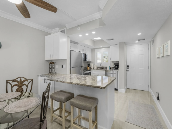 Fort Myers Beach Vacation Rental | 2-Bedroom Condo with Pool & Gulf Views