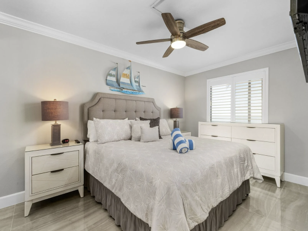 Fort Myers Beach Vacation Rental | 2-Bedroom Condo with Pool & Gulf Views