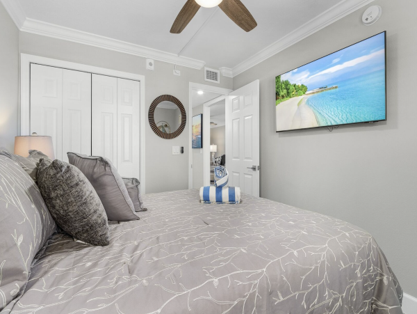 Fort Myers Beach Vacation Rental | 2-Bedroom Condo with Pool & Gulf Views
