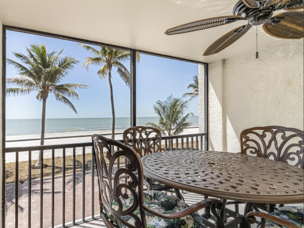 Fort Myers Beach Vacation Rental | 2-Bedroom Condo with Pool & Gulf Views