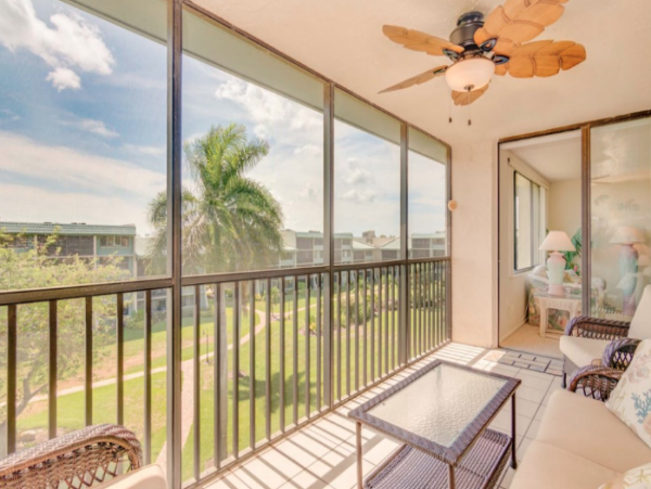 Sanibel Beach Two Bedroom Condo Sleeps 8 Guests