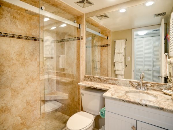 Sanibel Beach Two Bedroom Condo Sleeps 8 Guests