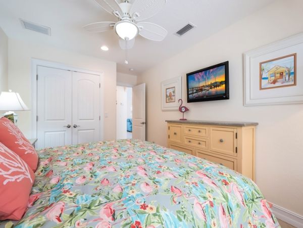 Rental Luxury All The Way Ground Level 4 Bedroom 4 Bath
