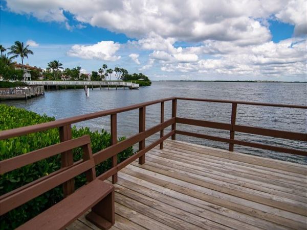 Anna Maria Value Sleep 6 Townhome with Gulf Views