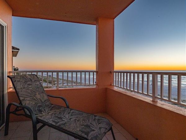 Anna Maria Island Beach Front 2 Bedroom Vacation Condo.