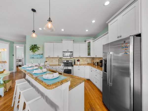 Anna Maria Rental You Can Almost Throw Frizbee to the Beach