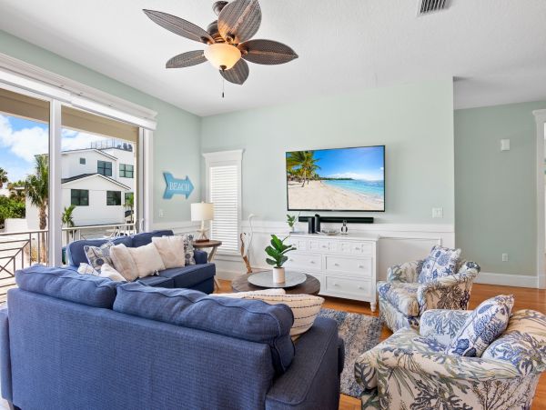 Anna Maria Rental You Can Almost Throw Frizbee to the Beach