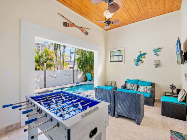 North Anna Maria Island Rental Two Bedroom Pool Home