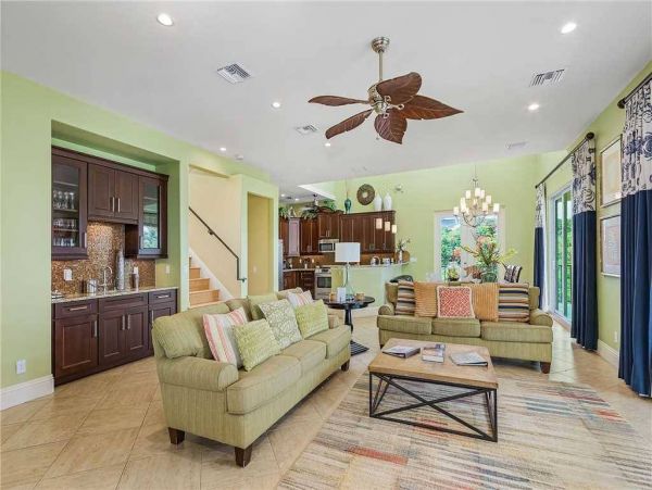 Captiva Four Bedroom Luxury Home Steps from the Beach