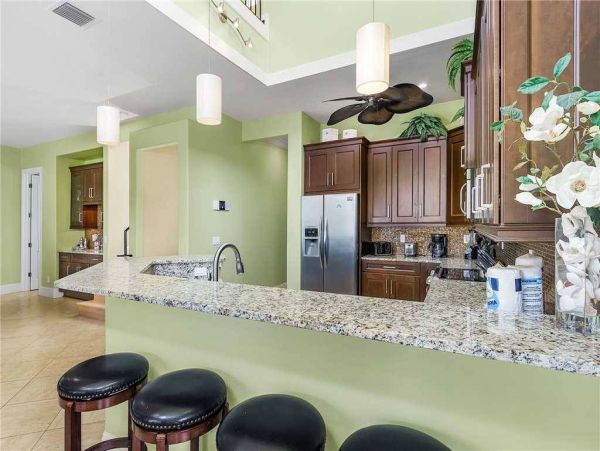 Captiva Four Bedroom Luxury Home Steps from the Beach