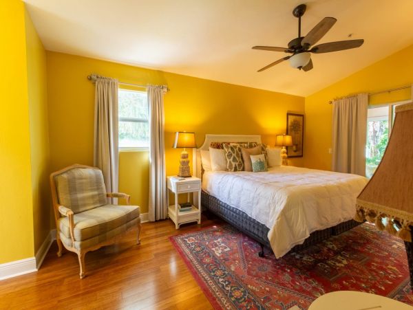 Walk to Beach Captiva Vacation Home Sleeps 8 Guests