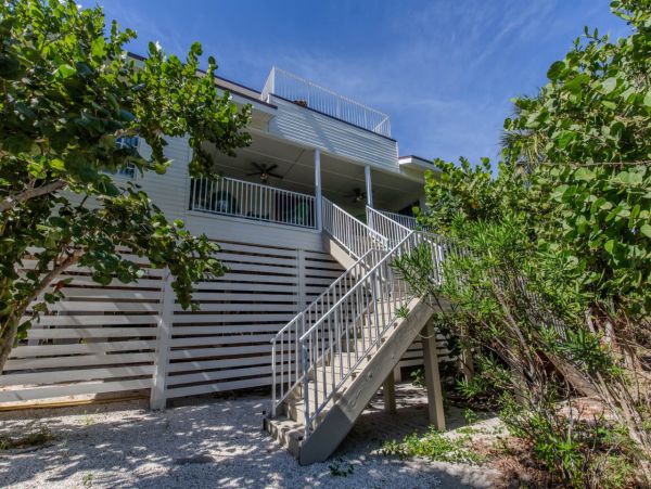 Walk to Beach Captiva Vacation Home Sleeps 8 Guests