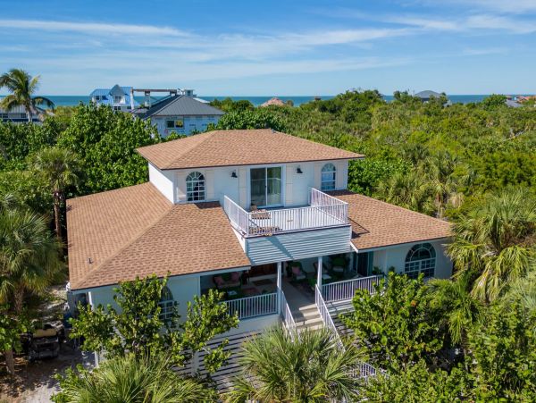Walk to Beach Captiva Vacation Home Sleeps 8 Guests