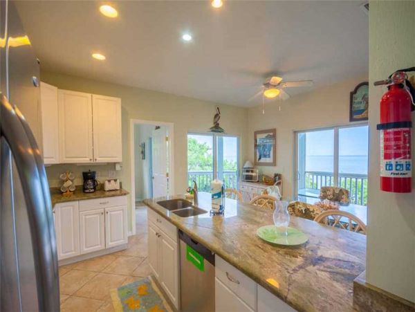 Four Bedroom Captiva Rental Home Located On The Beach