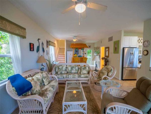 Four Bedroom Captiva Rental Home Located On The Beach