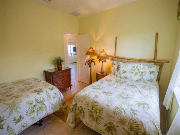 Four Bedroom Captiva Rental Home Located On The Beach