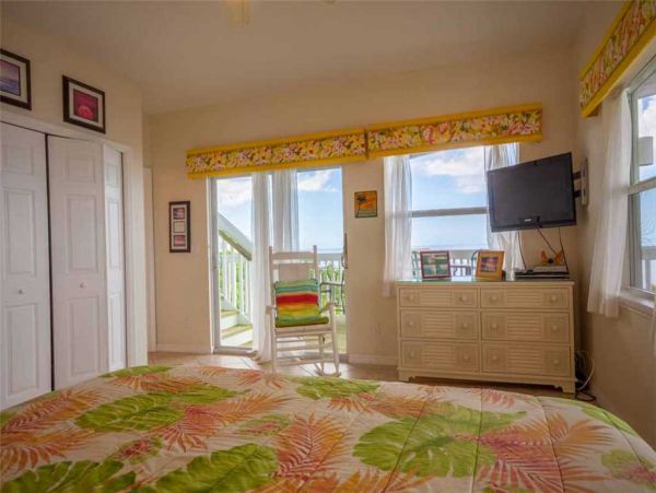 Four Bedroom Captiva Rental Home Located On The Beach