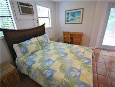 Bedroom 3 with queen bed