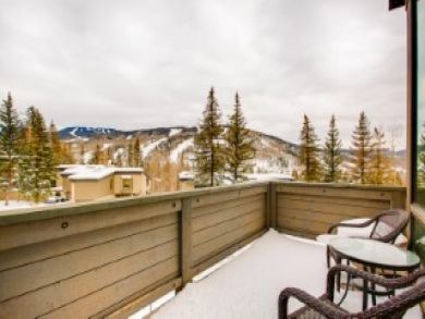 Vail  Stunning Vacation Home Sleeps Eleven Shuttle to Lifts