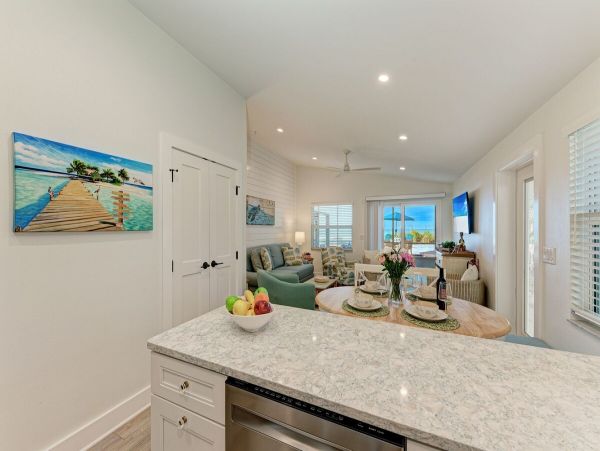 Holmes Beach Vacation Rental 2BR Florida Gulf Coast Beachfront Home