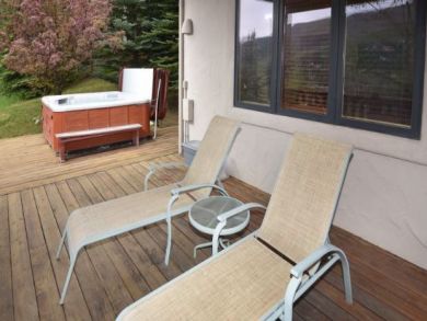 A Rare Four Bedroom Ski Vacation Rental in Vail on shuttle