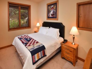 A Rare Four Bedroom Ski Vacation Rental in Vail on shuttle