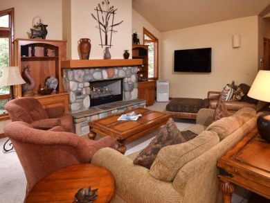 A Rare Four Bedroom Ski Vacation Rental in Vail on shuttle