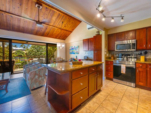 Beautifull Rental with 3 Bedrooms near Kalepolepo Beach