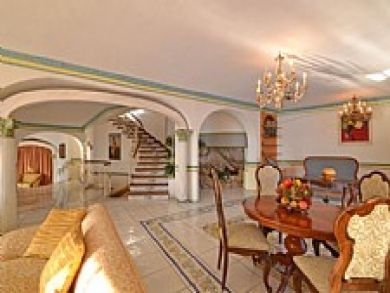 Living & DIning Area