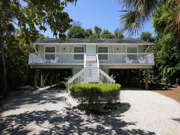 Short Walk to Beach Captiva Vacation Duplex Two Bedroom