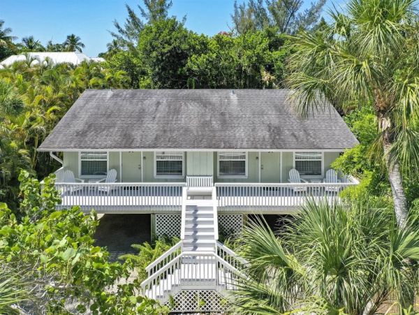 Short Walk to Beach Captiva Vacation Duplex Two Bedroom