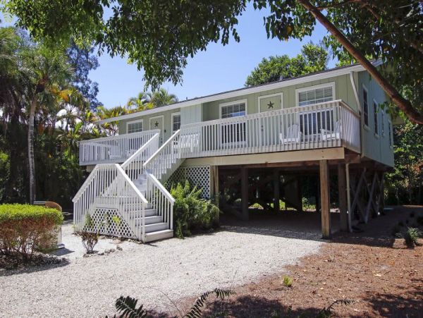 Short Walk to Beach Captiva Vacation Duplex Two Bedroom