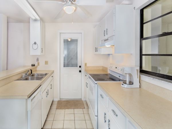 5 Bedroom Captiva Vacation Rental Home with Pool
