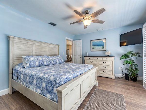 Three Bedroom Home with Pool on North Anna Maria