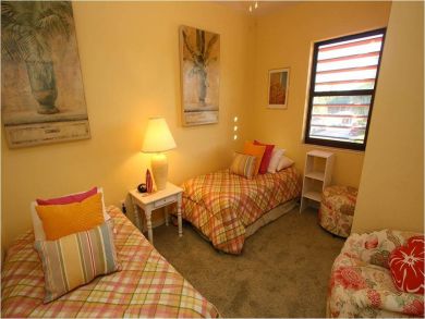Bedroom 3 with Twin Beds Bedroom 3 with Twin Beds
