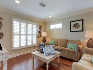 LOCATION LOCATION 3 Bedroom Anna Maria North End Pool Home
