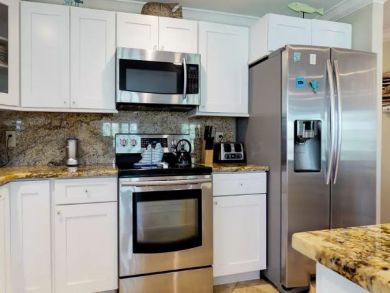 LOCATION LOCATION 3 Bedroom Anna Maria North End Pool Home