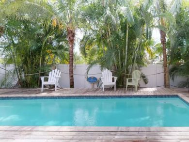 LOCATION LOCATION 3 Bedroom Anna Maria North End Pool Home