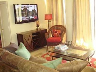 Sleeps 4 An Amazing Outdoor Pool Great Beach Rental