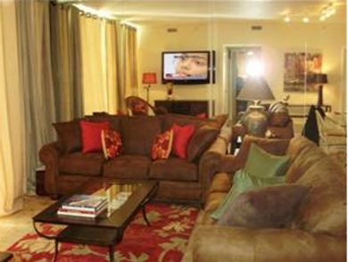 Sleeps 4 An Amazing Outdoor Pool Great Beach Rental