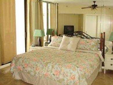 Master bedroom with queen bed