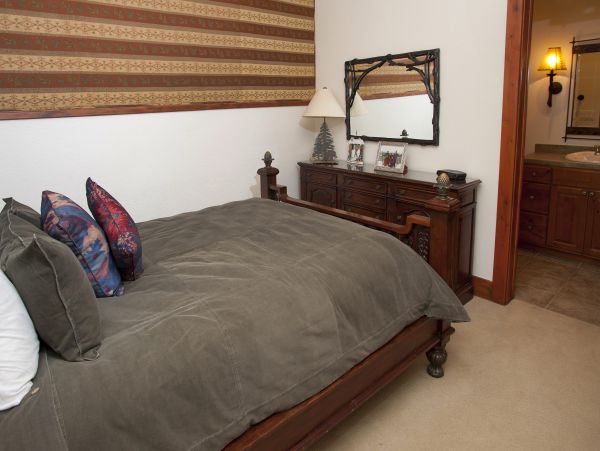 This Six Bedroom Luxury Vail Ski Vacation Rental Sleeps 16