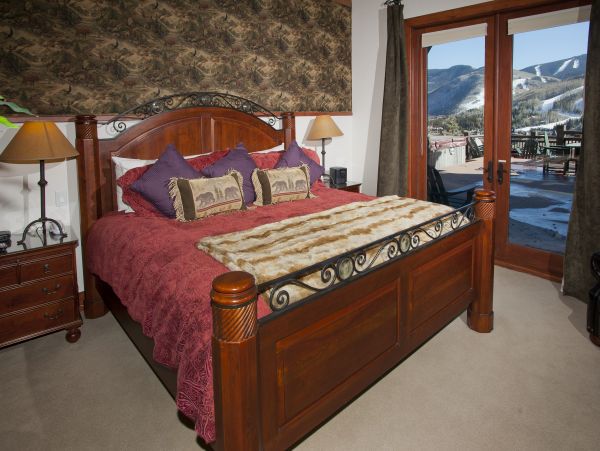 This Six Bedroom Luxury Vail Ski Vacation Rental Sleeps 16